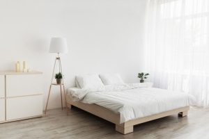 Avoir un mur derrière la tête du lit en feng shui
